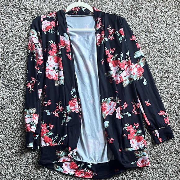 Floral Open Front Cardigan – Black with Red & Pink Roses (Size Small) - Picture 1 of 6